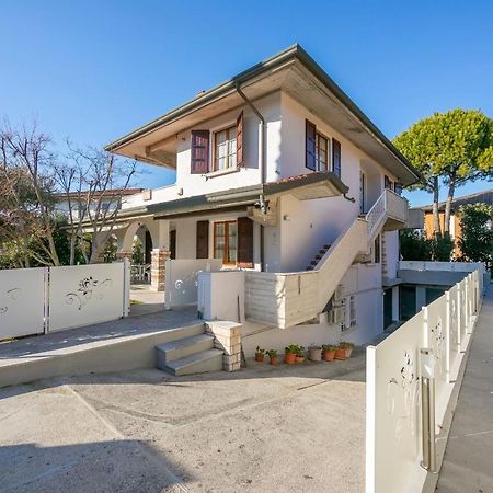 Villa Fiorita Apartments - Happy Rentals Sirmione Exterior foto