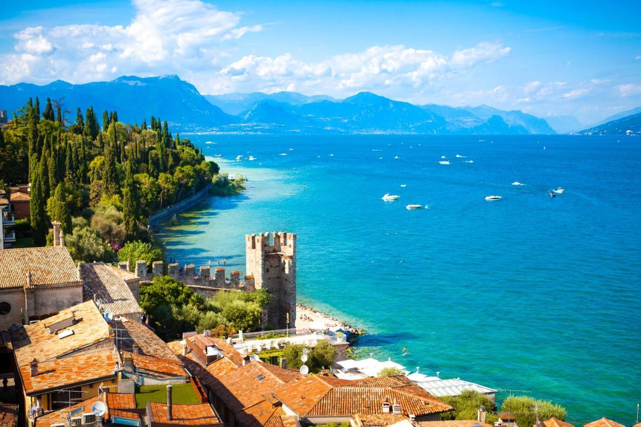 Villa Fiorita Apartments - Happy Rentals Sirmione Exterior foto