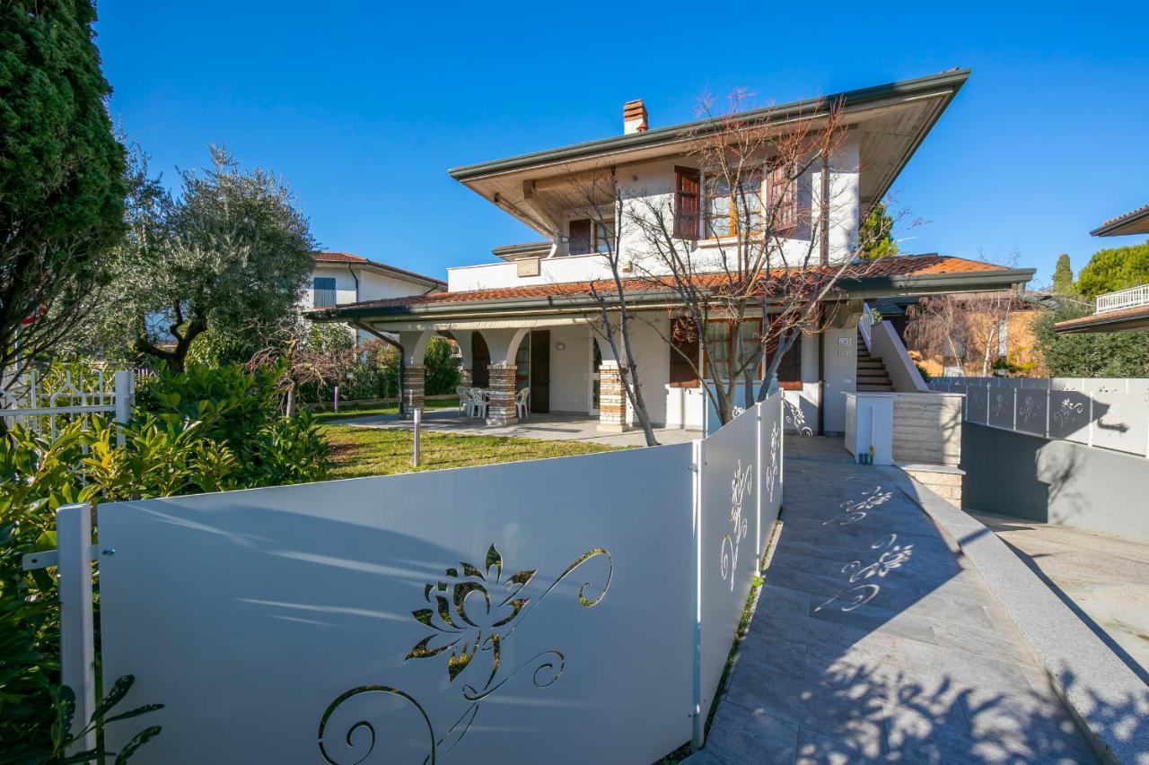 Villa Fiorita Apartments - Happy Rentals Sirmione Exterior foto