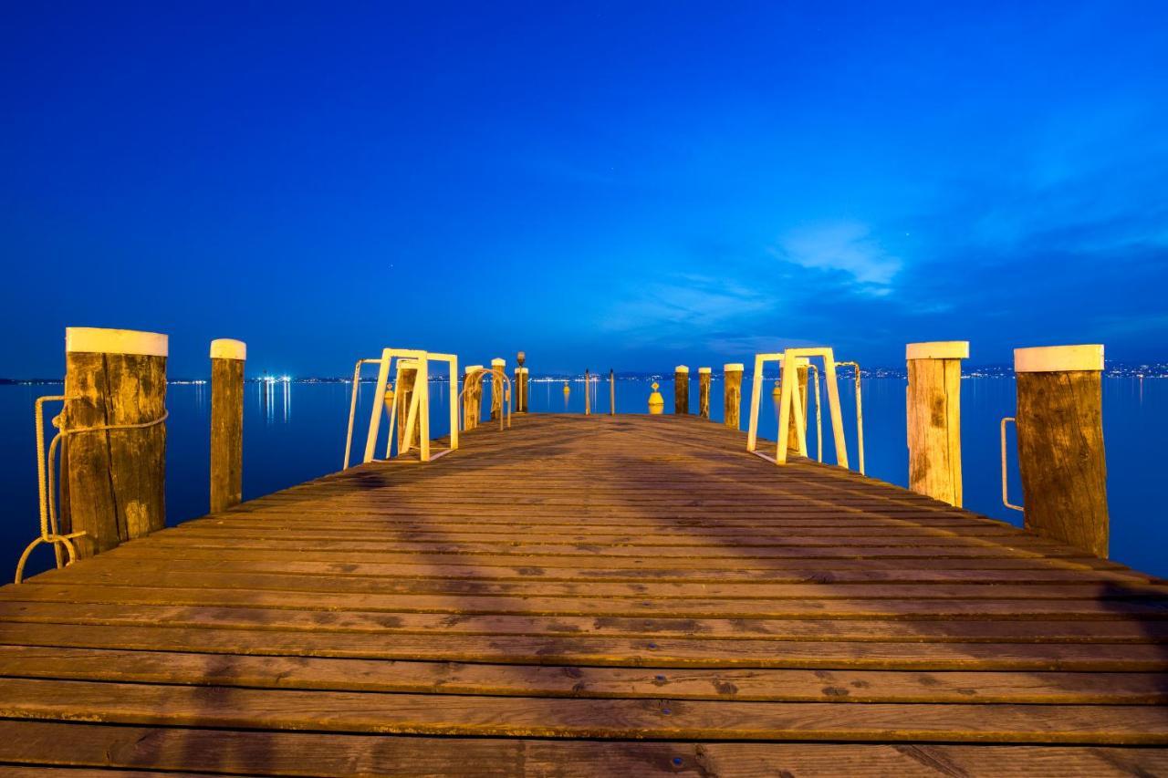 Villa Fiorita Apartments - Happy Rentals Sirmione Exterior foto